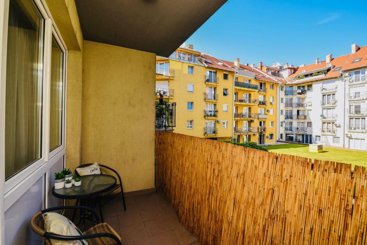 Cappuccino With Balcony And Free Parking Budapesta